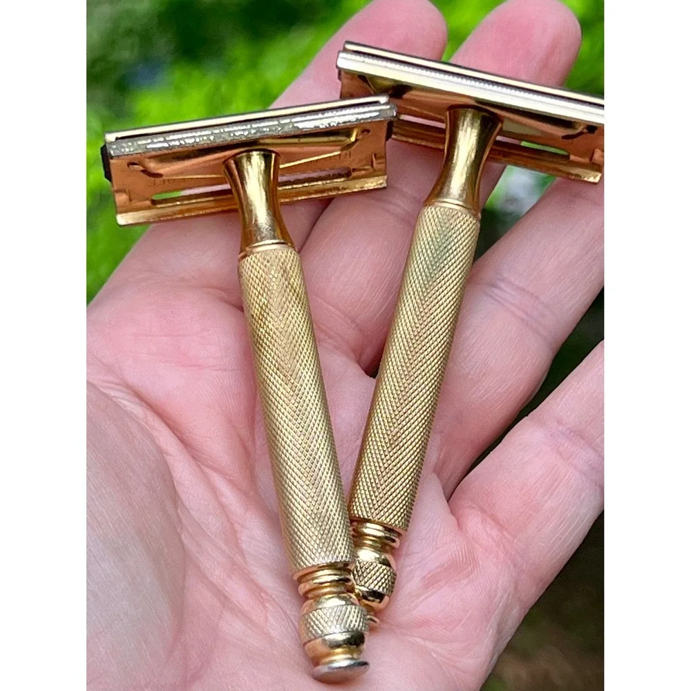 Gillette Safety Razor Gold Tone Metal 1940s Gold OS Good